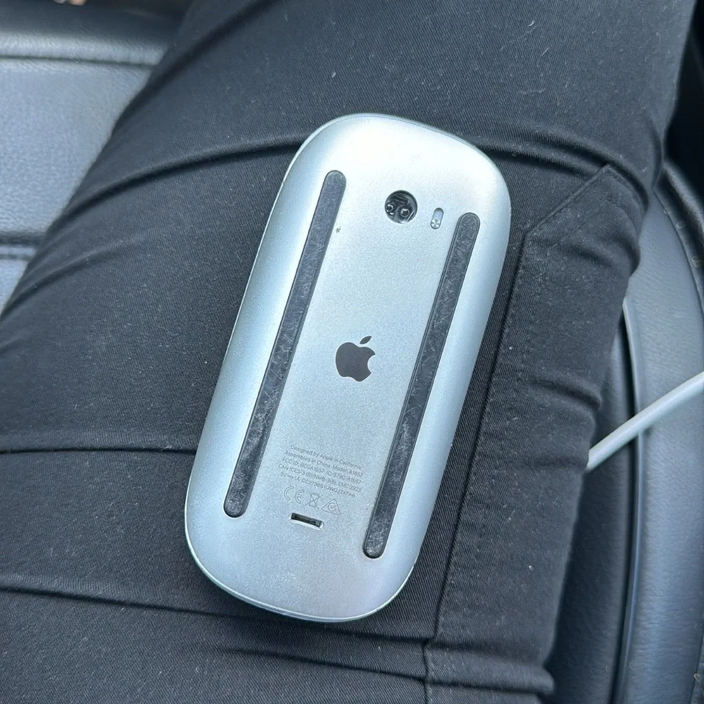 Apple Magic Mouse gen 2